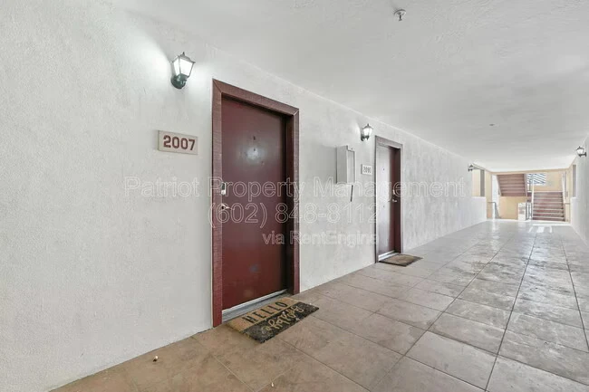 1005 E 8th St Tempe, AZ 85281 photo 3