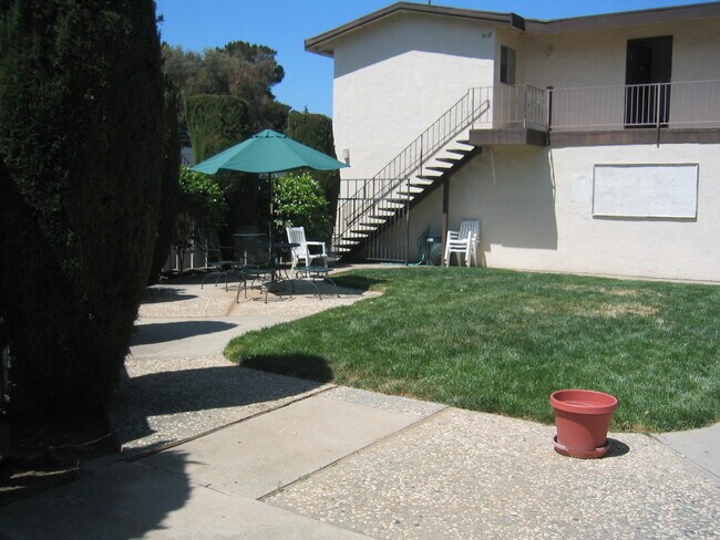 445 Acalanes Dr Sunnyvale, CA 94086 photo 4