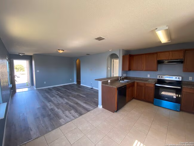 10918 Acorn Canyon San Antonio, TX 78252 photo 5