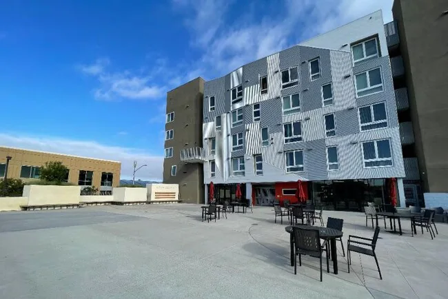 4320 44th St San Diego, CA 92115 photo 2