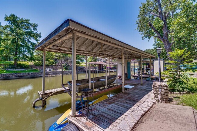 4031 Dakota Trail Granbury, TX 76048 photo 2