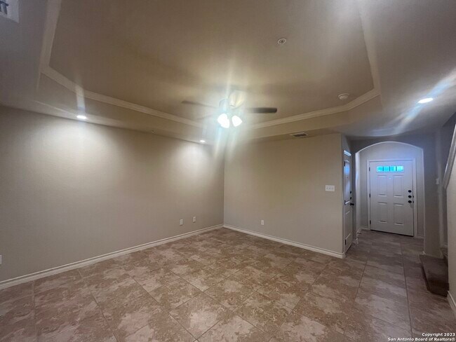 6306 Luglio Ln San Antonio, TX 78233 photo 4