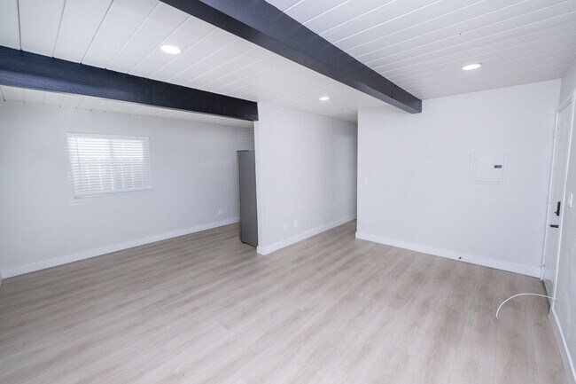 2813-15 46th St San Diego, CA 92105 photo 3
