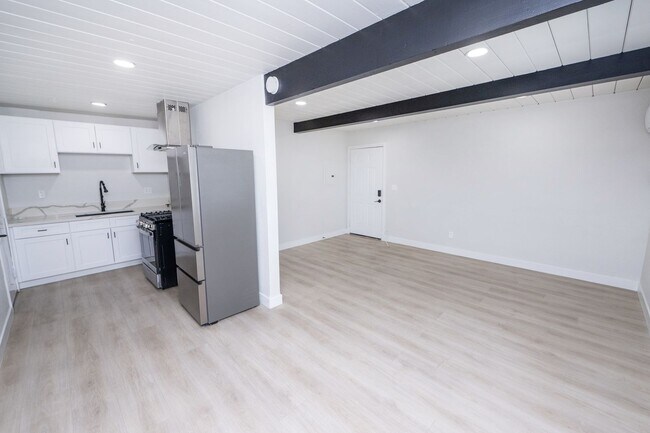 2813-15 46th St San Diego, CA 92105 photo 5