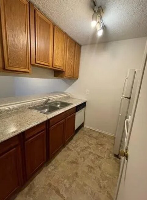 2200 E Trinity Mls Rd Carrollton, TX 75006 photo 5