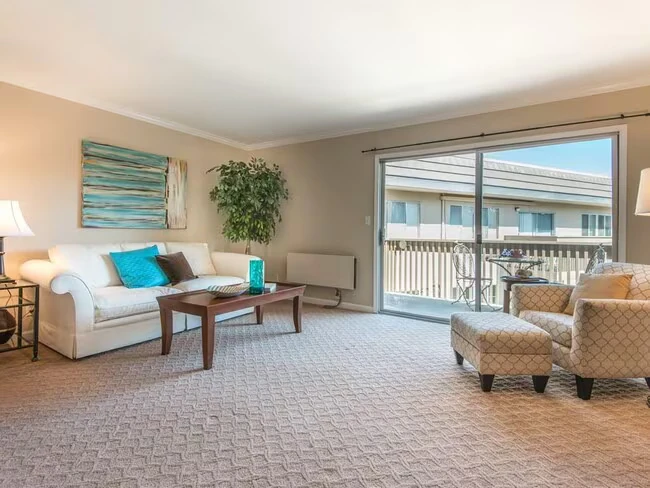 150 W Edith Ave Los Altos, CA 94022 photo 2