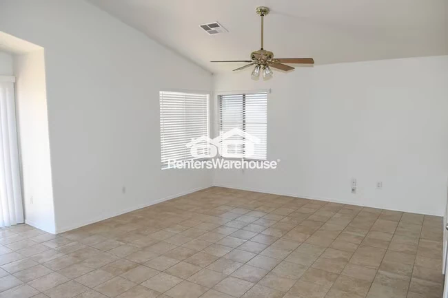 10426 W Oregon Ave Glendale, AZ 85307 photo 5