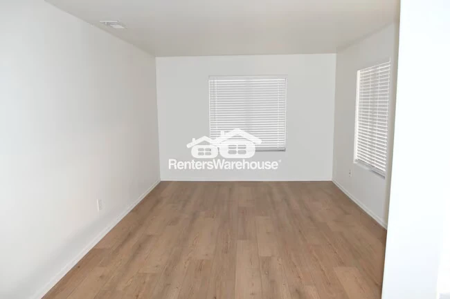 10426 W Oregon Ave Glendale, AZ 85307 photo 4
