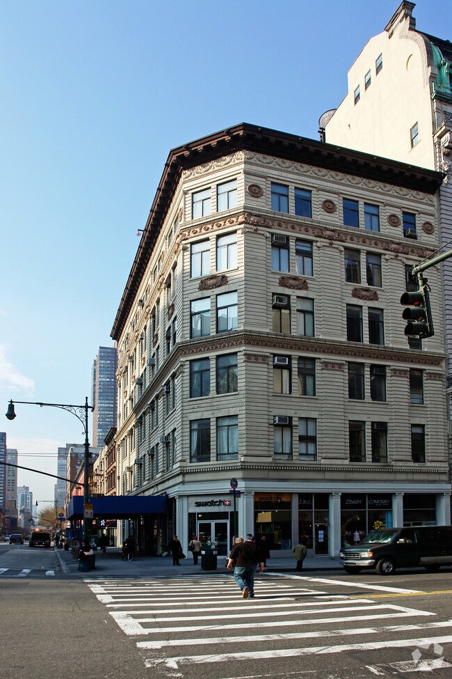 The Park & Tilford Building photo 4