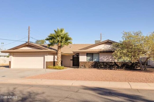 2715 S Rita Ln Tempe, AZ 85282 photo 3