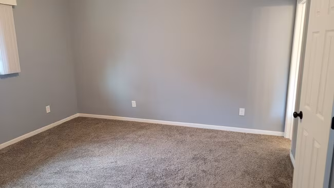 806 Jefferson Ave Cleveland, TX 77327 photo 4