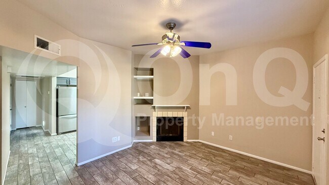 1126 W Elliot Rd Chandler, AZ 85224 photo 2