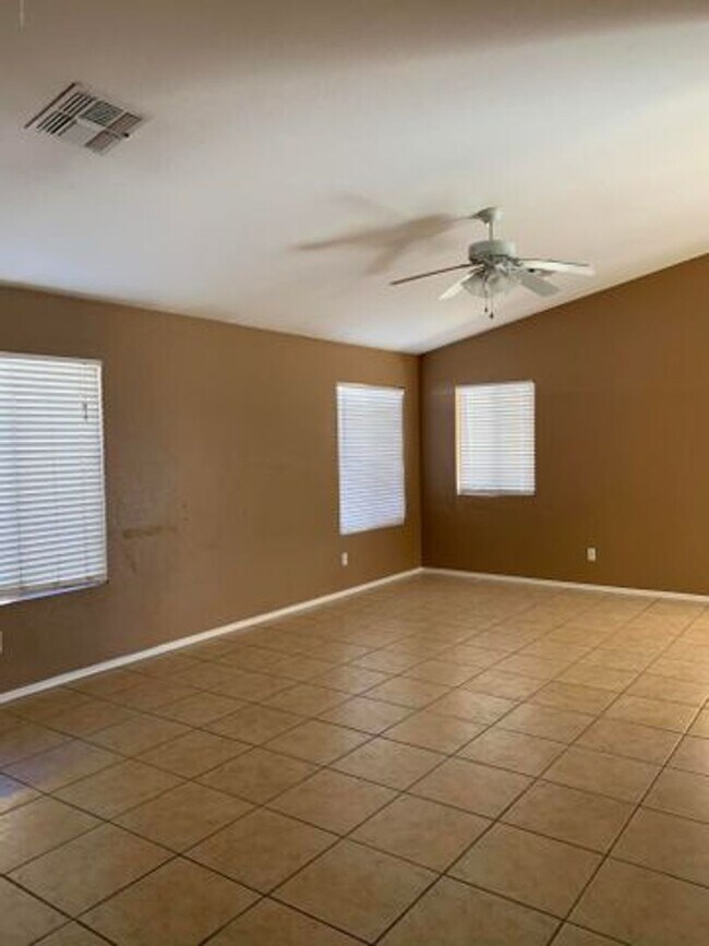 16431 N 113th Ave SURPRISE, AZ 85378 photo 5
