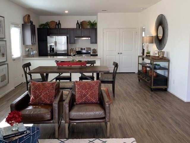 117 Galaxy Wy Jarrell, TX 76537 photo 4