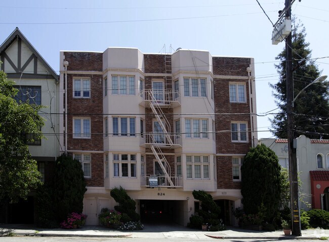 Erie St. 824 photo 2