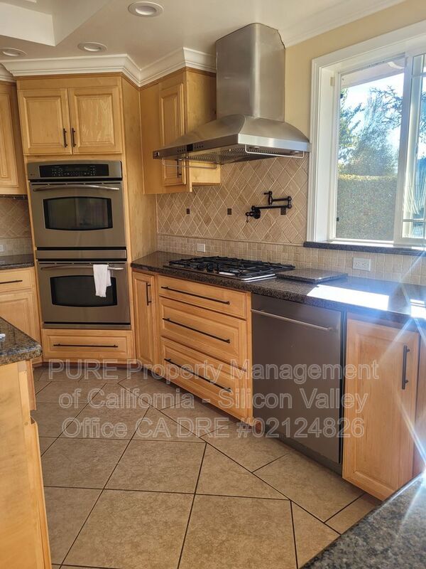 1292 Oakglen Way San Jose, CA 95120 photo 3