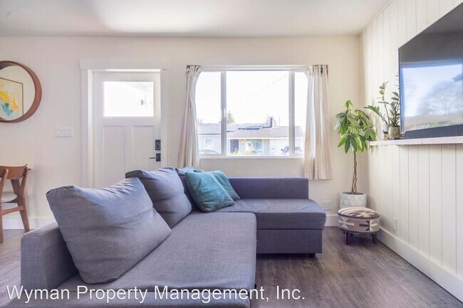 117 Dewitt Ave Napa, CA 94558 photo 2