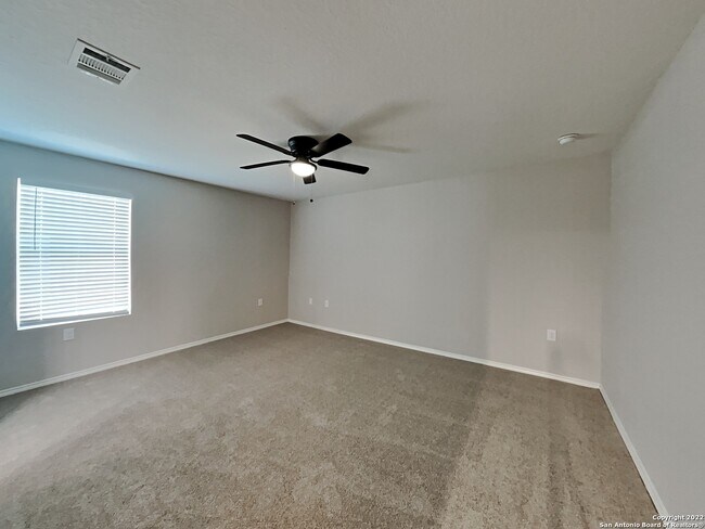 11643 Tiger Woods San Antonio, TX 78221 photo 3