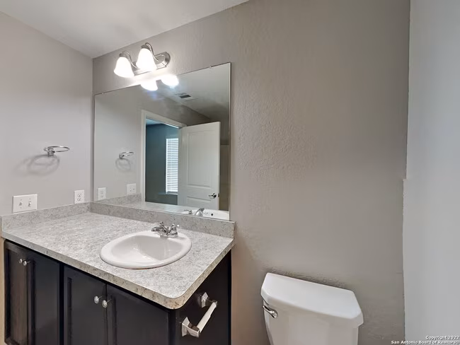 11643 Tiger Woods San Antonio, TX 78221 photo 5