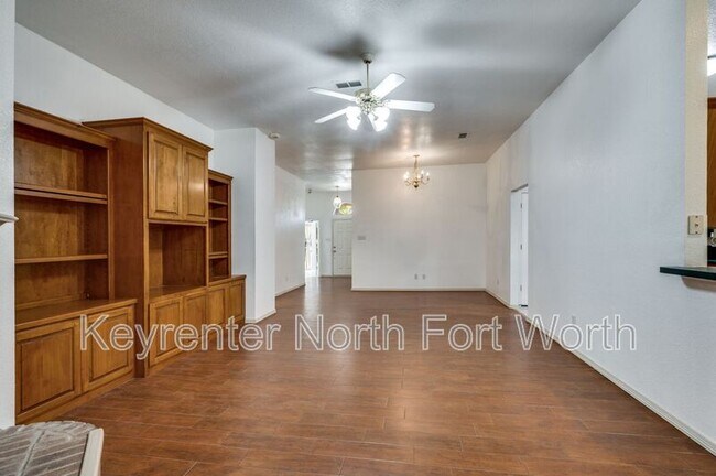 6812 Cold Water Canyon Rd Fort Worth, TX 76132 photo 3