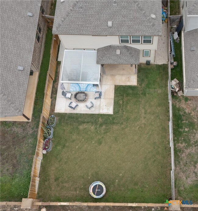 2043 Cowan Dr New Braunfels, TX 78132 photo 4