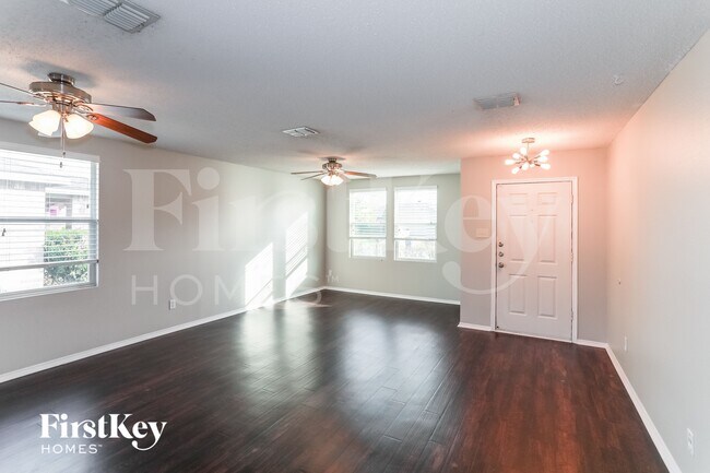 1405 Dandelion Trail Burleson, TX 76028 photo 2