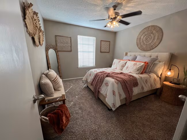 Walnut Creek Apartments photo 4