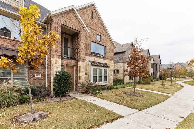 4646 Rhett Lane, Carrollton, TX 75010 photo 2