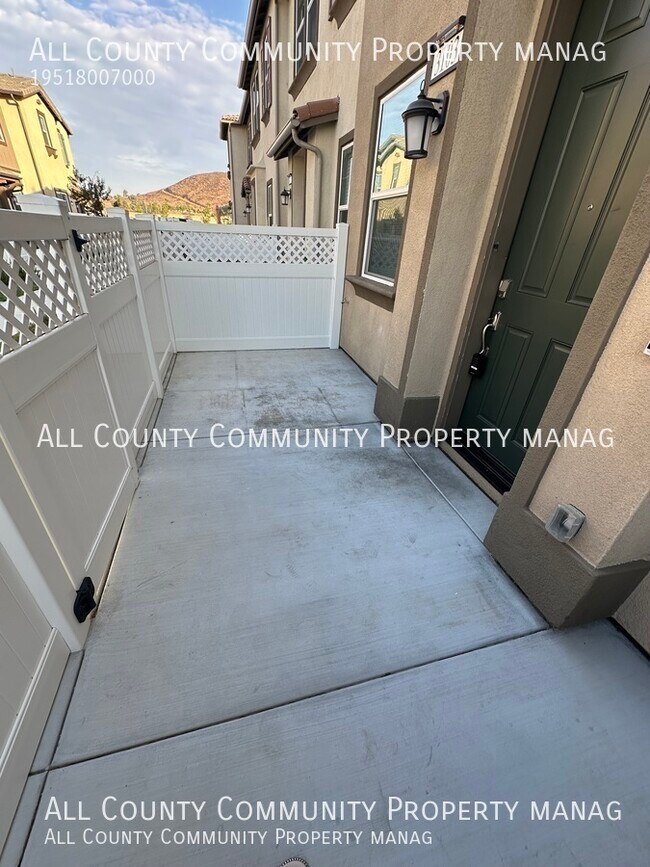 34495 Agave Dr Winchester, CA 92596 photo 4