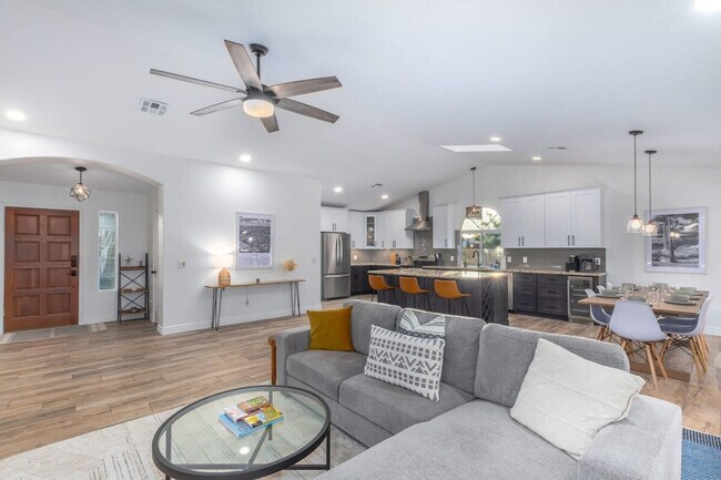 2542 E Lynwood St Mesa, AZ 85213 photo 4