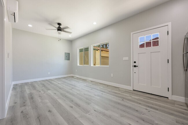 4345 Bancroft St San Diego, CA 92104 photo 5