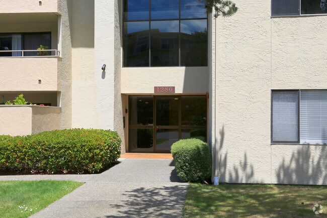 1280 El Camino Real, Millbrae, CA 94030 photo 2