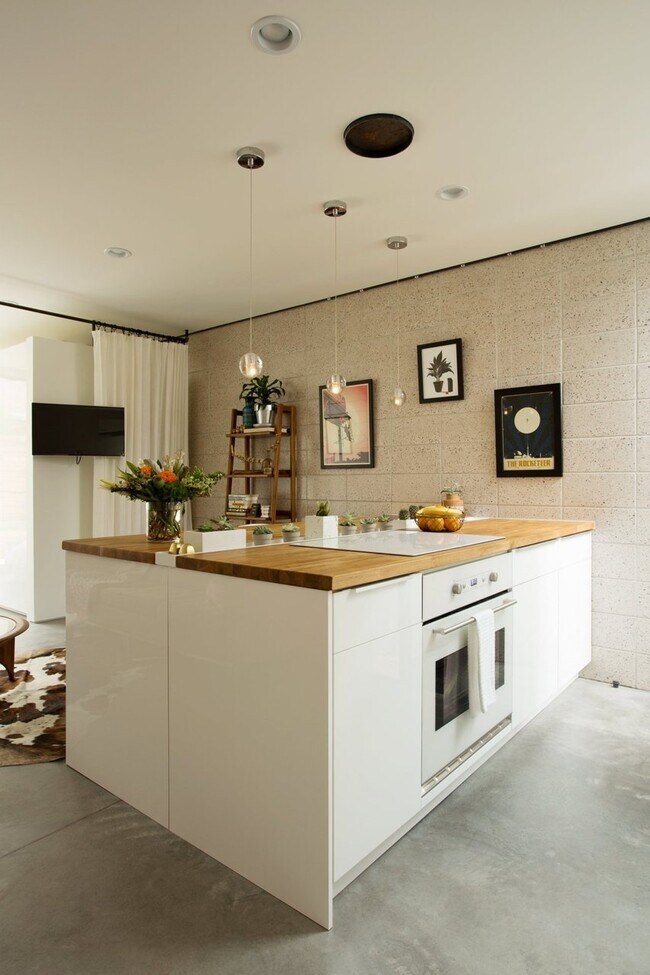 White Stone Studios photo 2