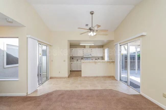 357 Hazelnut Ln Oakley, CA 94561 photo 3