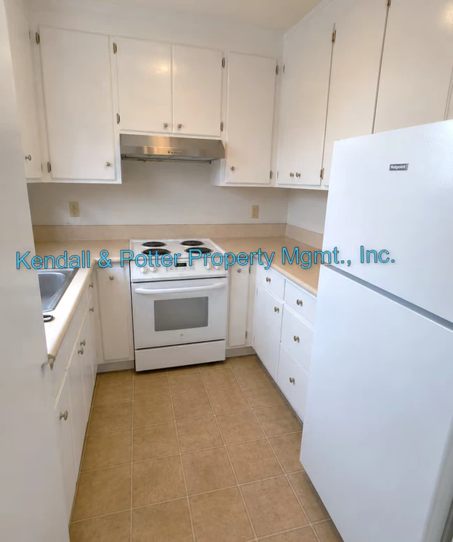 218 Alhambra Ave Santa Cruz, CA 95062 photo 2