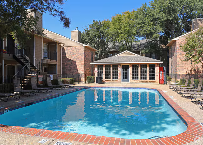 Dove Park Apartments photo 4