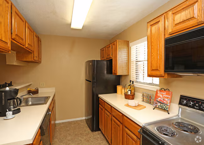 Dove Park Apartments photo 2