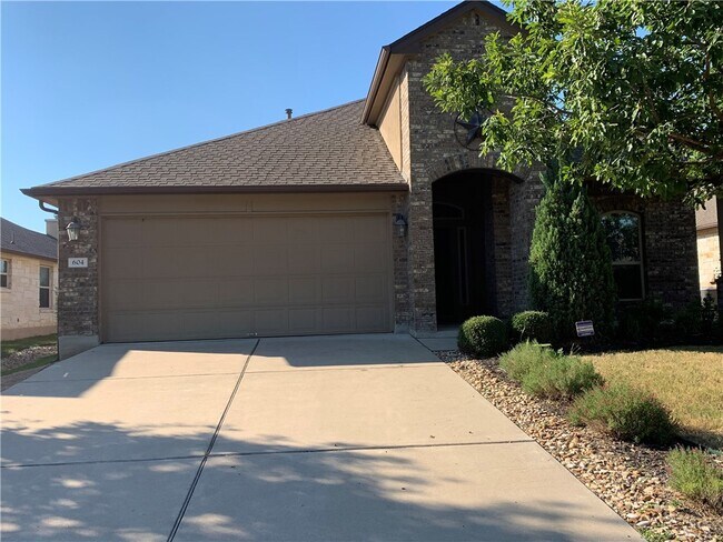 604 Cortona Cv Georgetown, TX 78628 photo 2