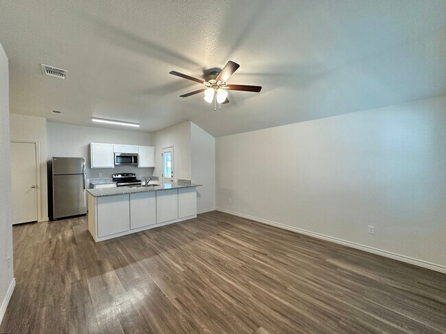 1712 Clovis Dr Copperas Cove, TX 76522 photo 3