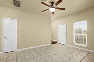 1812 Maple Ave Austin, TX 78702 photo 5