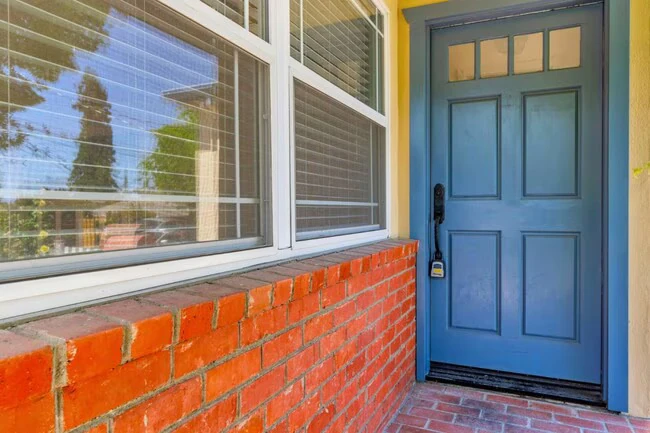 1228 Ruby St Redwood City, CA 94061 photo 5