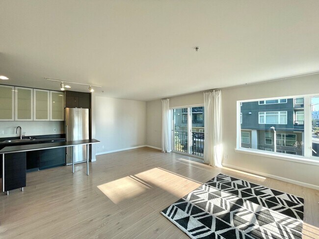 2717 Western Ave Seattle, WA 98121 photo 4