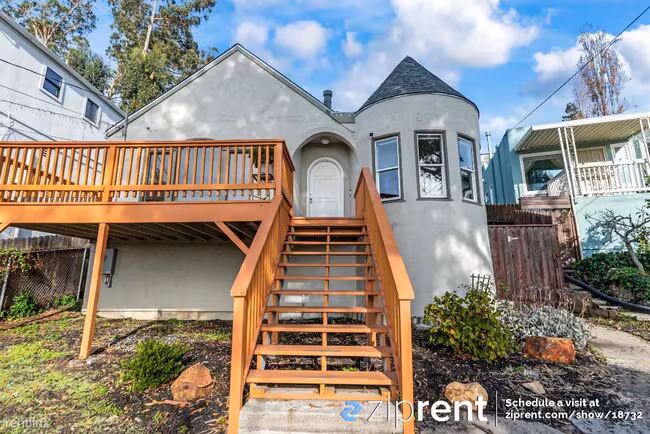 6616 Outlook Avenue, Oakland, CA 94605 photo 3