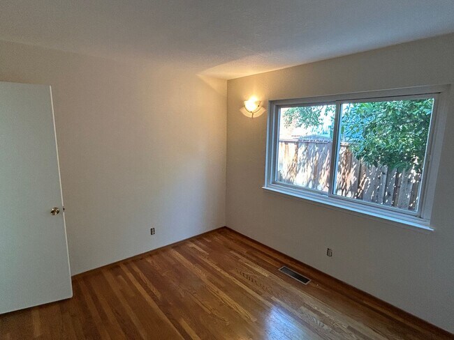 913 Reed Avenue, Sunnyvale, CA 94086 photo 5