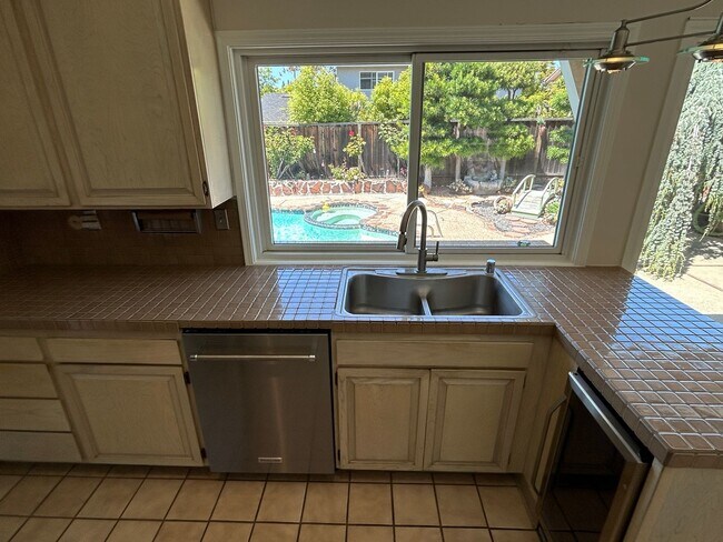 913 Reed Avenue, Sunnyvale, CA 94086 photo 4