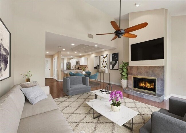 7211 Lakewood Dr Austin, TX 78750 photo 2