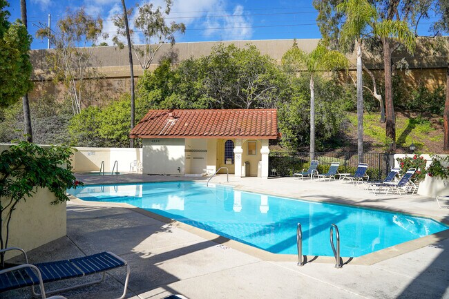 4095 Rosenda Ct San Diego, CA 92122 photo 5
