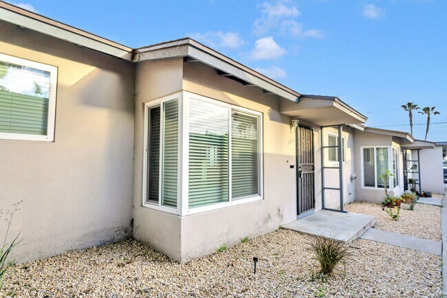 2009-13 Diamond St San Diego, CA 92109 photo 2