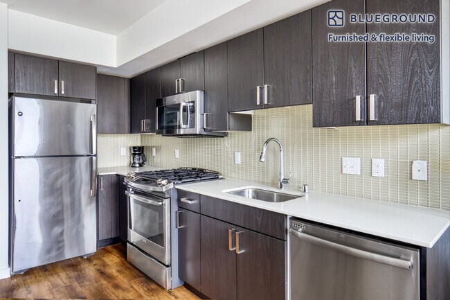 400 Boren Ave N Seattle, WA 98109 photo 5