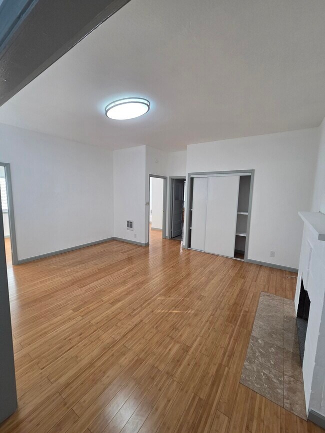 2410 Dana Street, Berkeley, CA 94704 photo 2